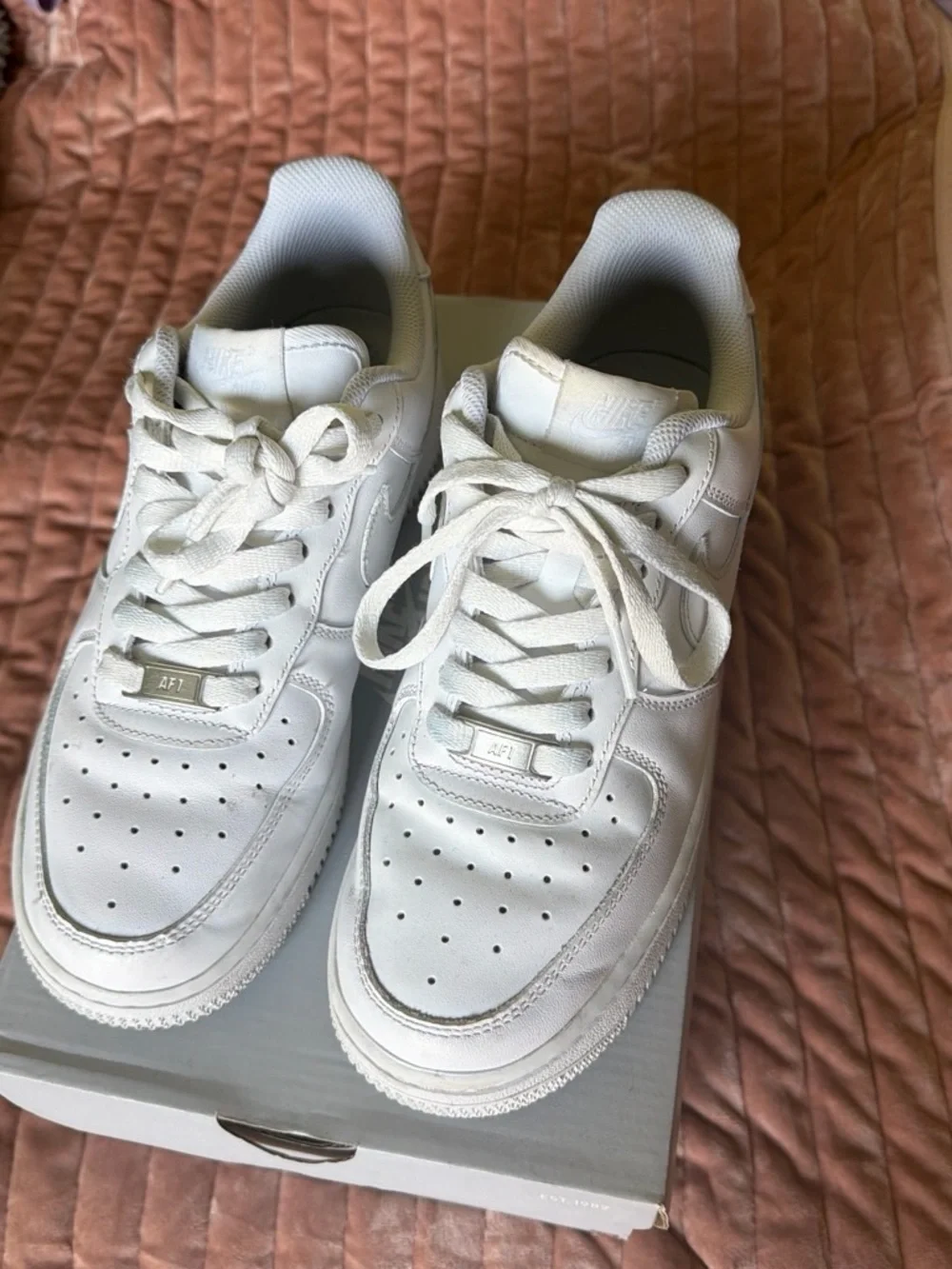 Nike White Low-Top Leather Sneakers